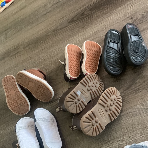 Toddler boy shoe bundle - Picture 7 of 7